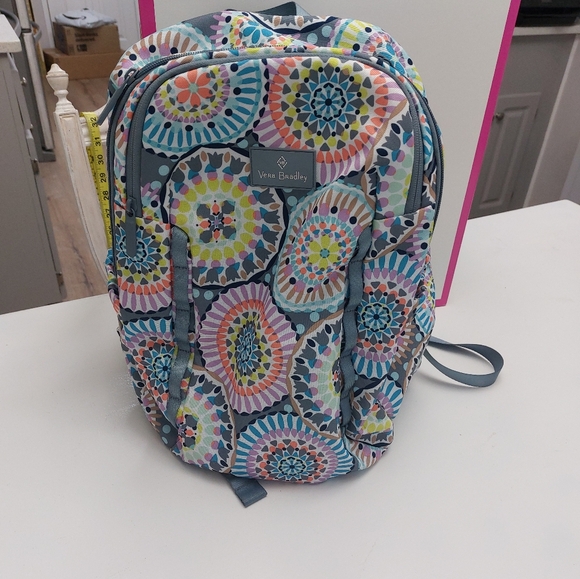 Vera Bradley Lighten Up Large Sporty Backpack Sunny Medallion NWOT main image 4